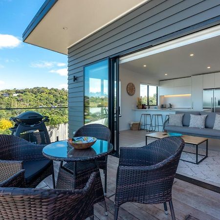 Luna Cottage. Stunning Ocean Views On Waiheke Oneroa Εξωτερικό φωτογραφία